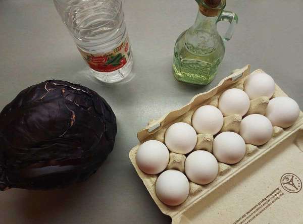 Как покрасить яйца красной капустой